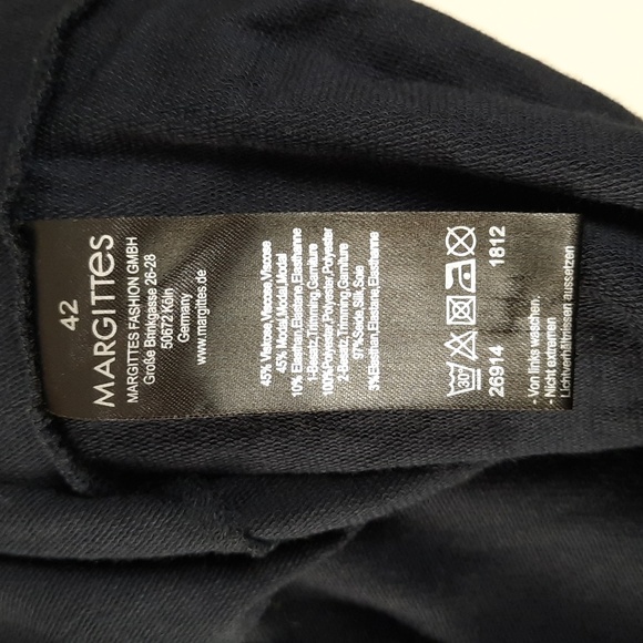 Margittes dark navy long sleeve bell cuff top shirt, size large (DE size 42). - Picture 7 of 7